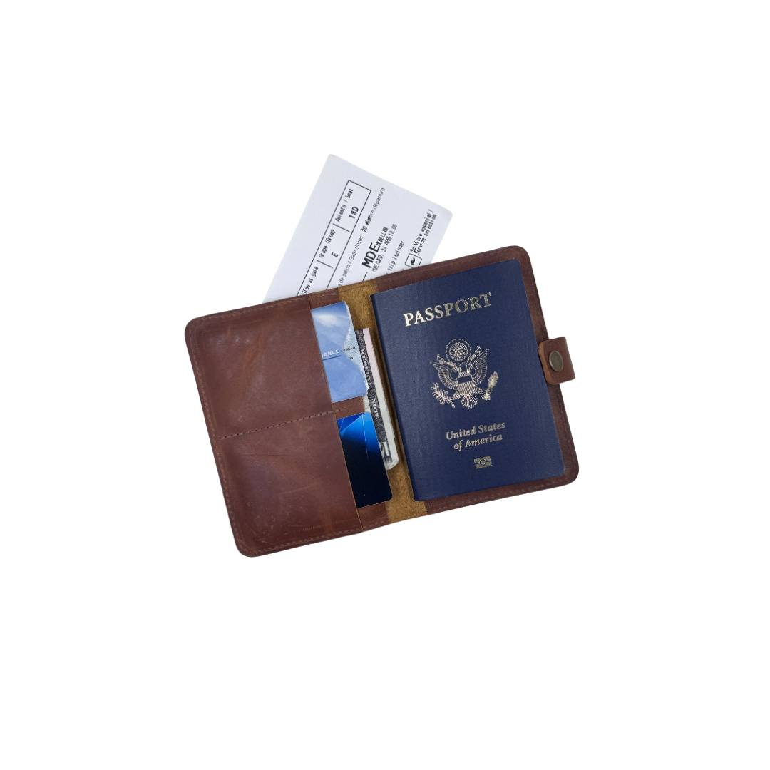 Ajapu Leather and Wayuu Macramé | Passport Holder