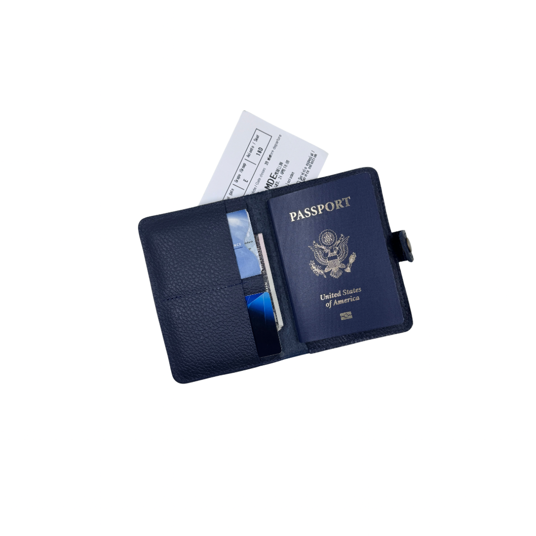 Ajapu Leather and Wayuu Macramé | Passport Holder