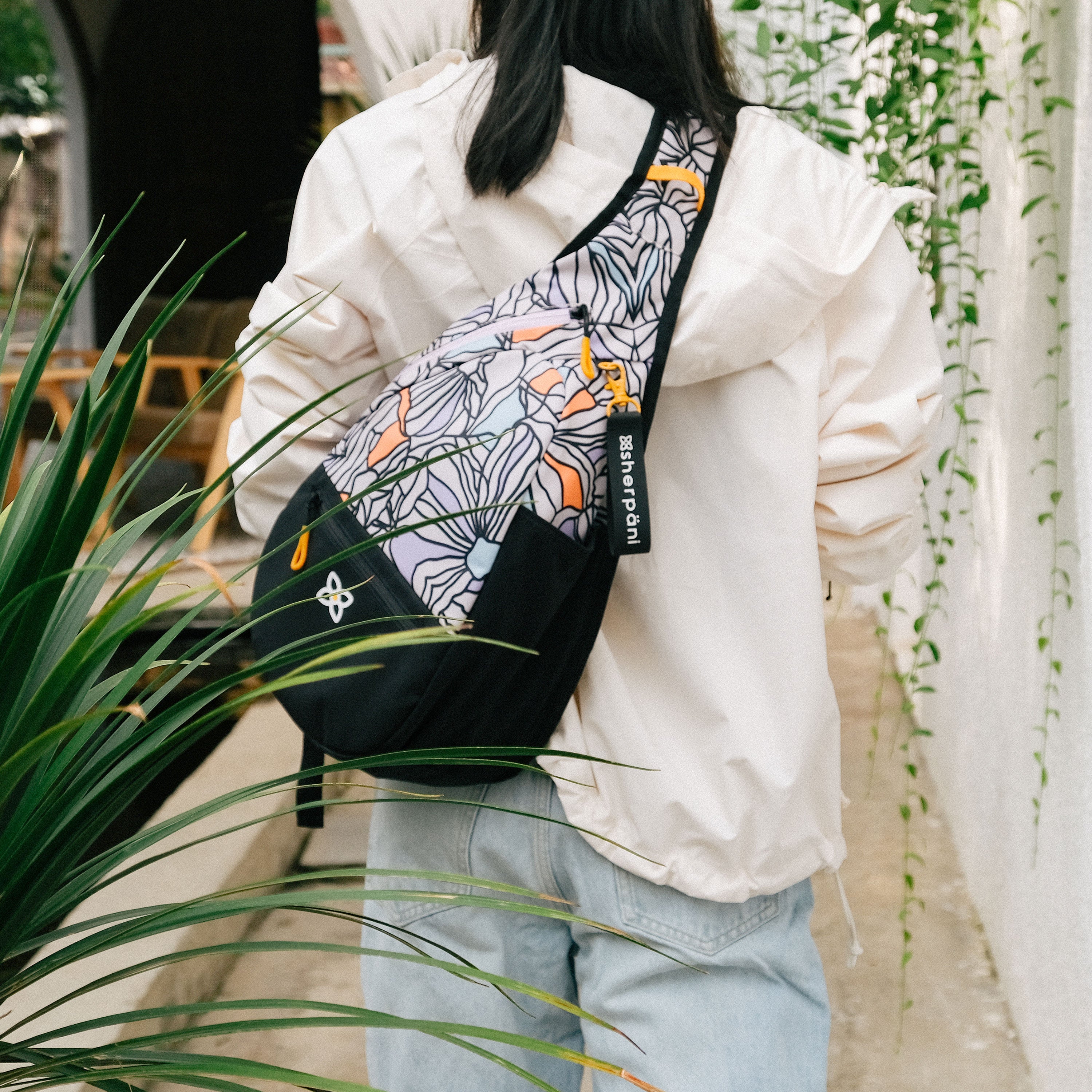 Sherpani Esprit | Sling Bag