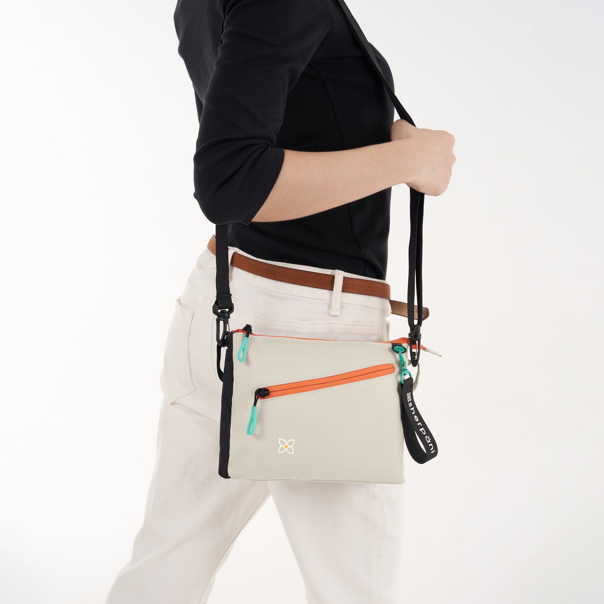 Sherpani Zoom | Small Crossbody Bag