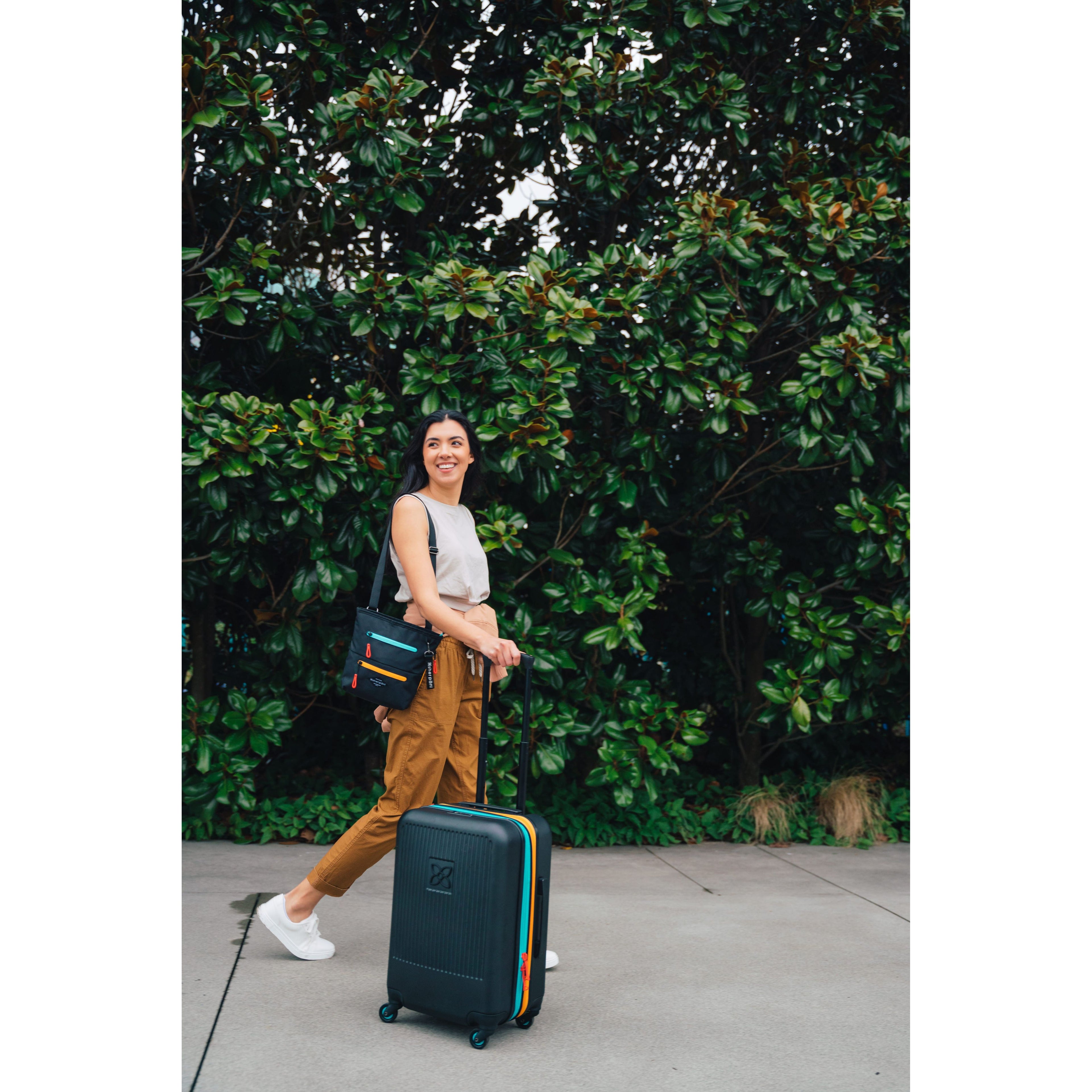 Sherpani Sadie | Crossbody Purse