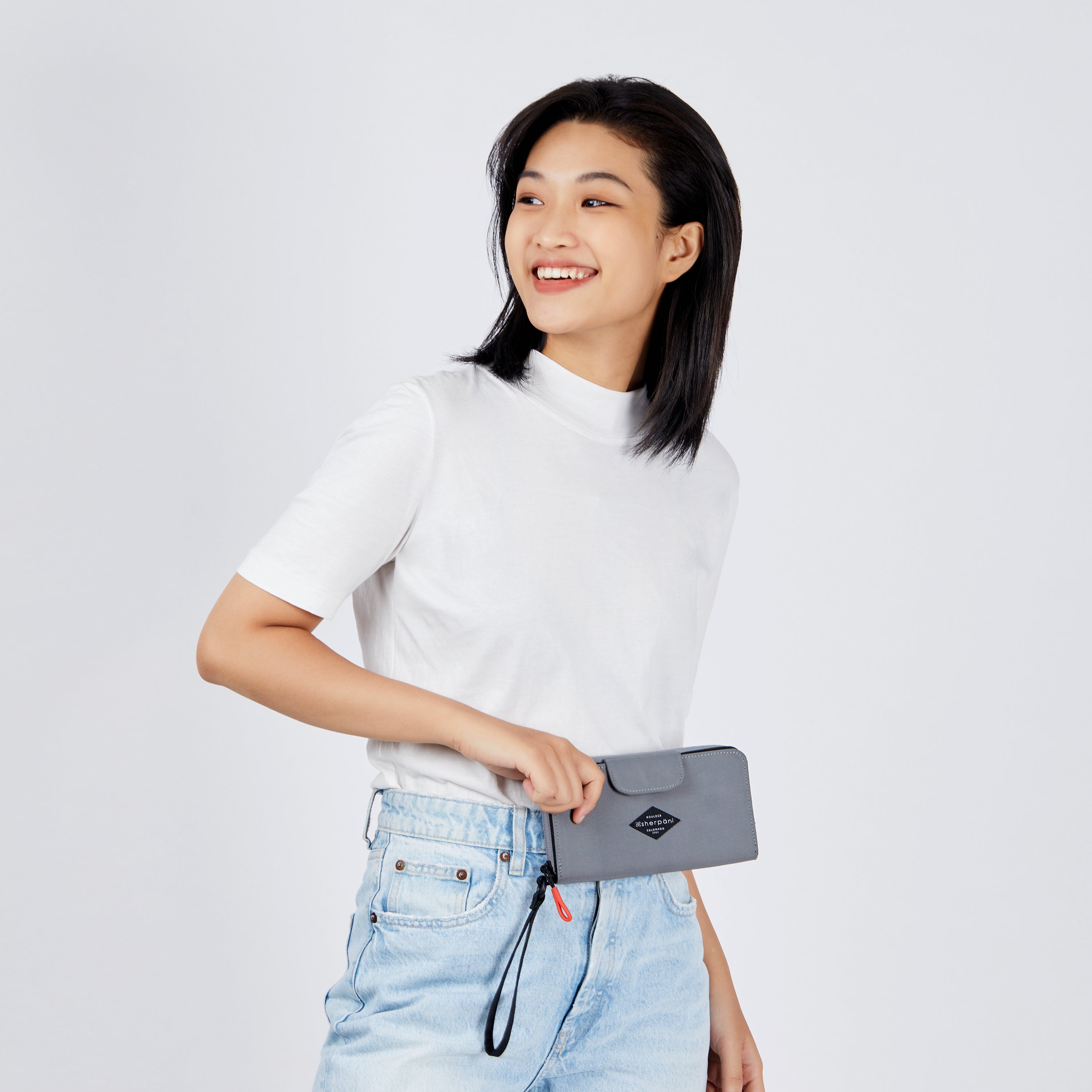 Sherpani Tulum | RFID Wristlet Wallet