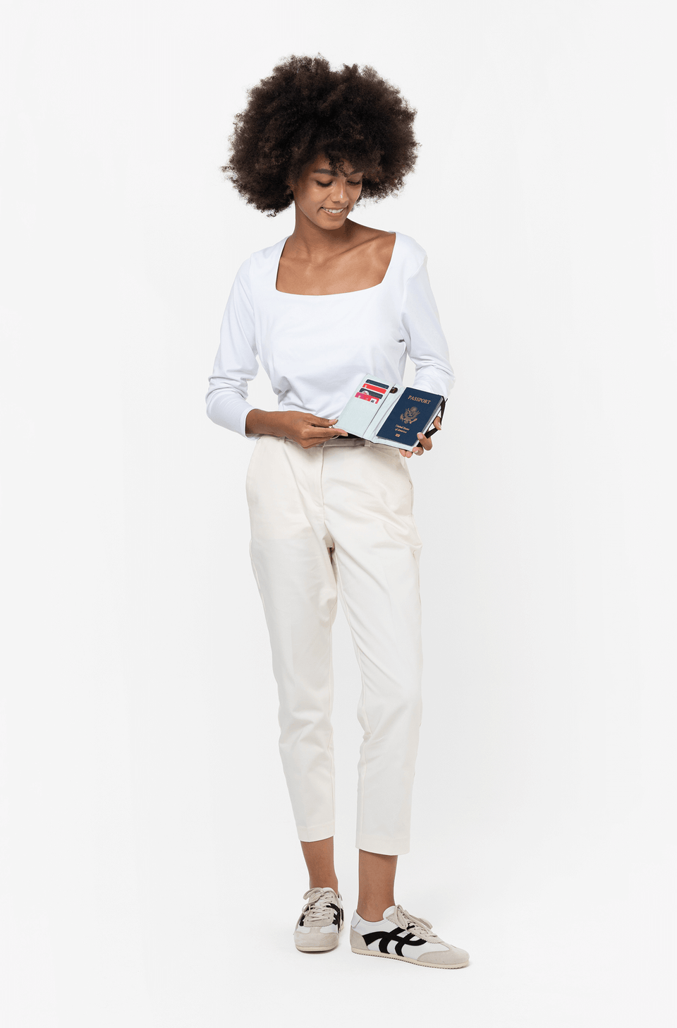 Sherpani Vienna | Passport Wallet